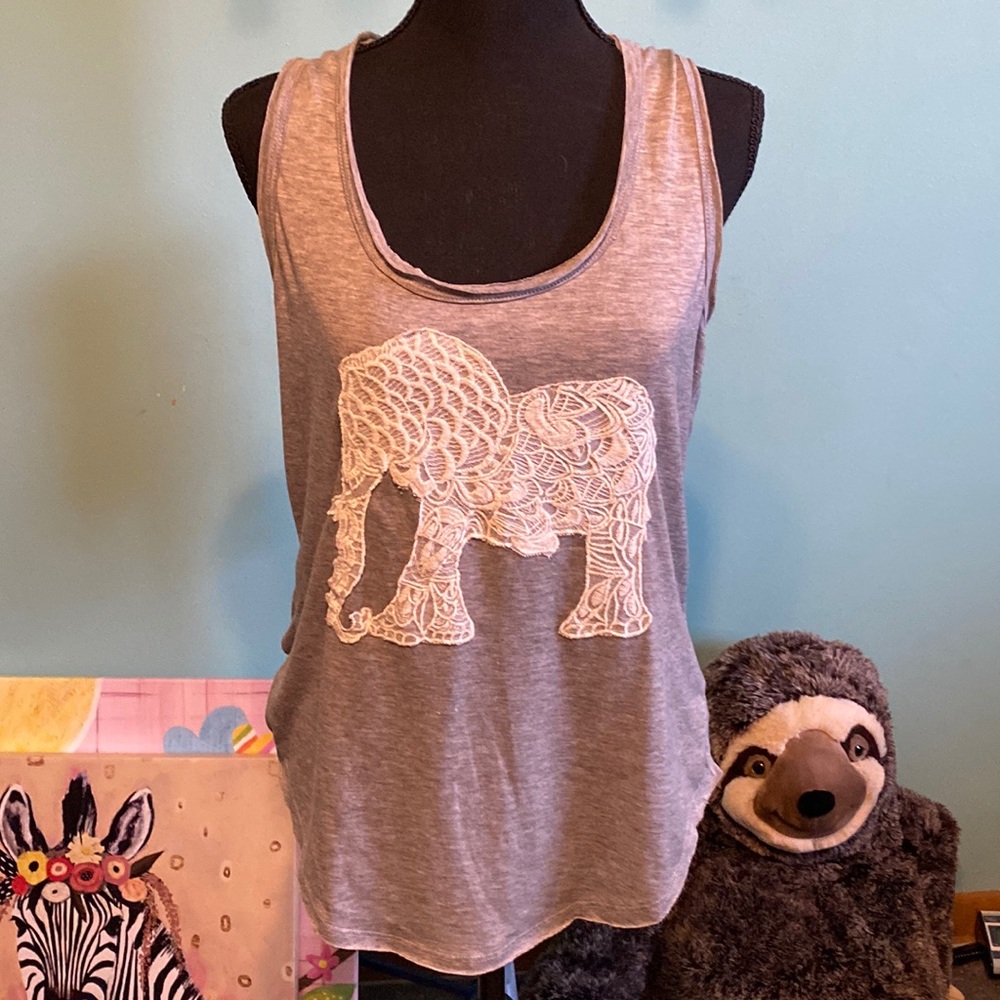 Maurice’s Large Racerback Tank with Lace Elephant EUC